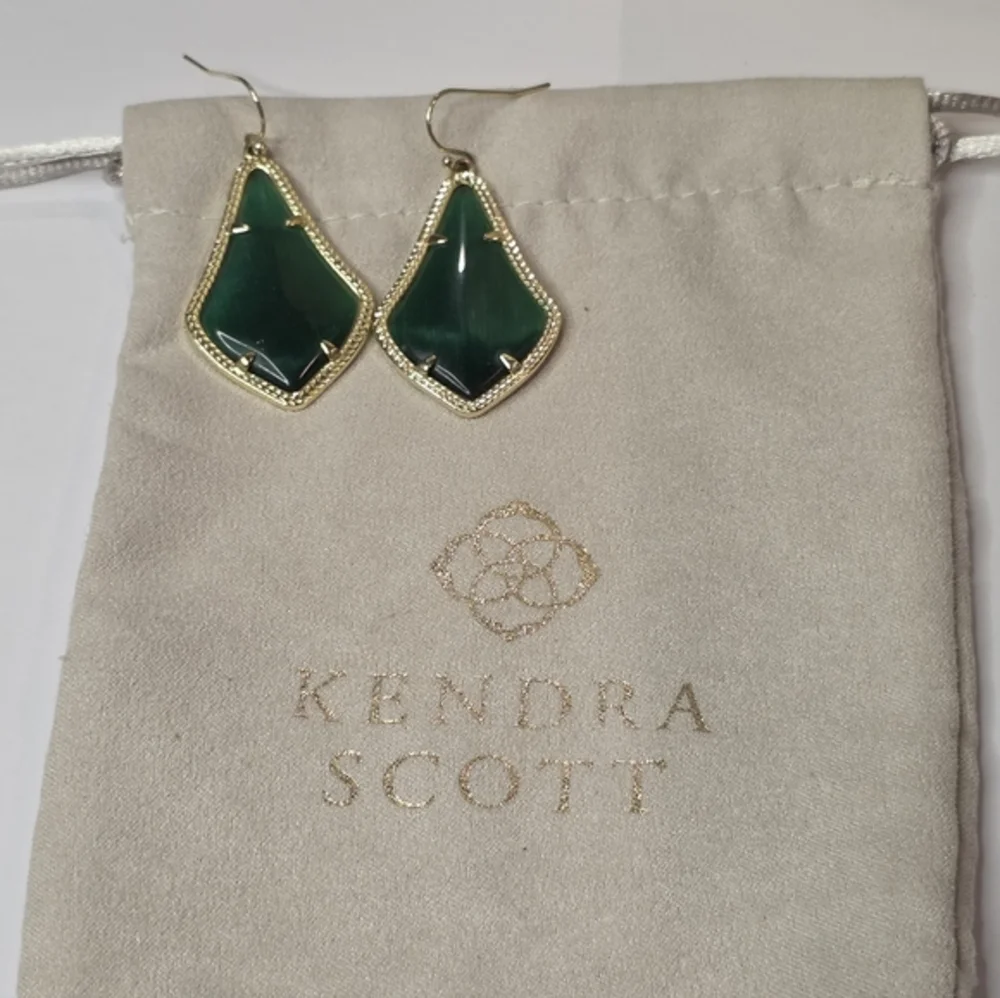 Kendra Scott Alex Simulated‎ Cat's Eye Green Earrings Gold Plated May Birth